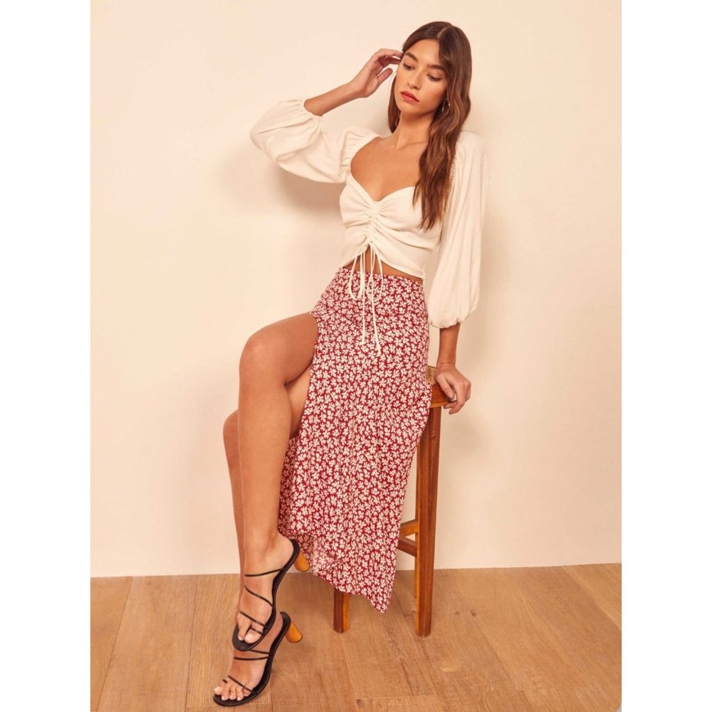 Reformation Zoe Midi Skirt Size 8 Red Floral with Slit